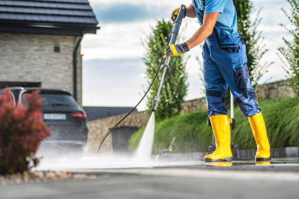Why Choose Our Certified Pressure Washing Experts for Your Project Needs in Osceola, IA?